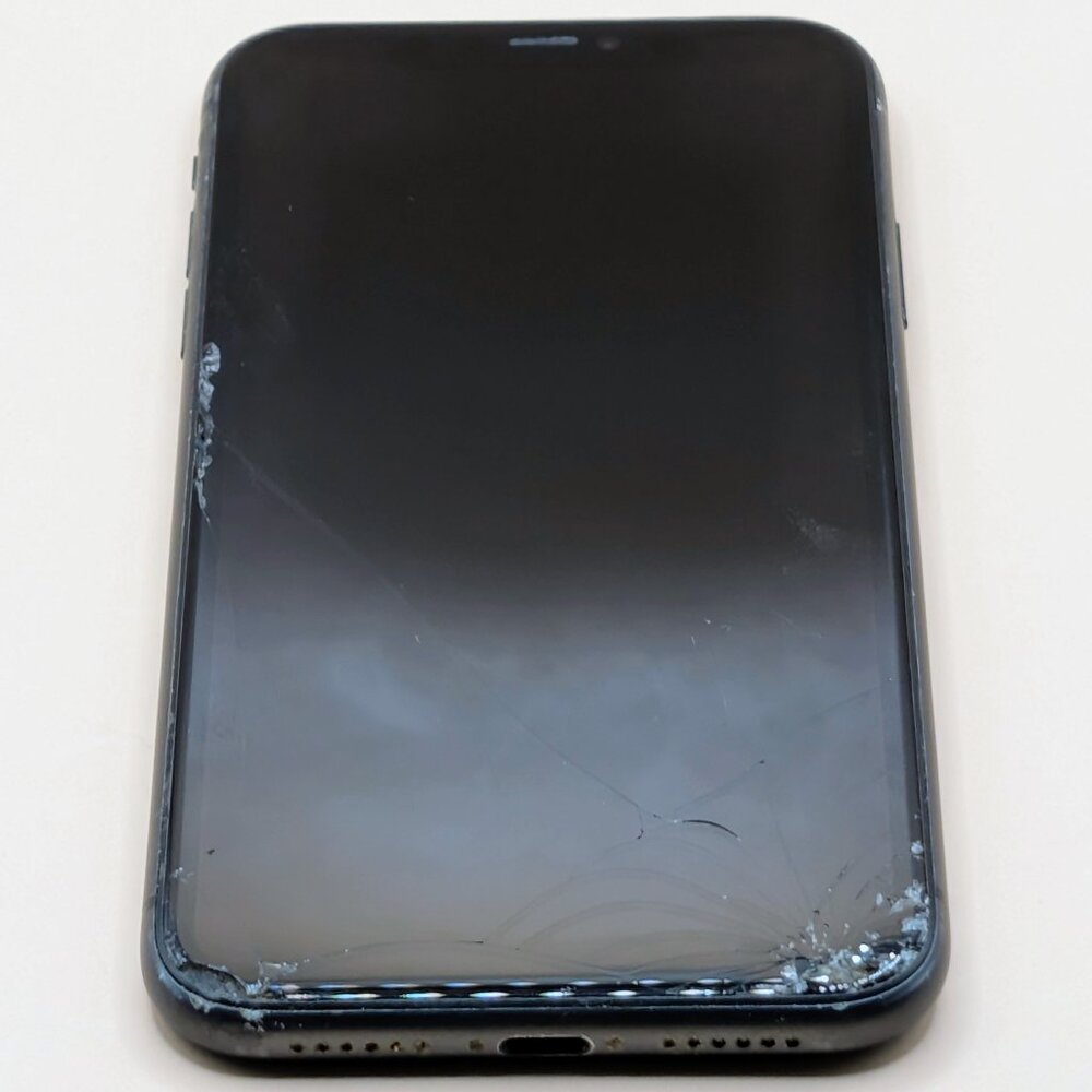 iPhone 11 64GB (Not Functional for parts)***
